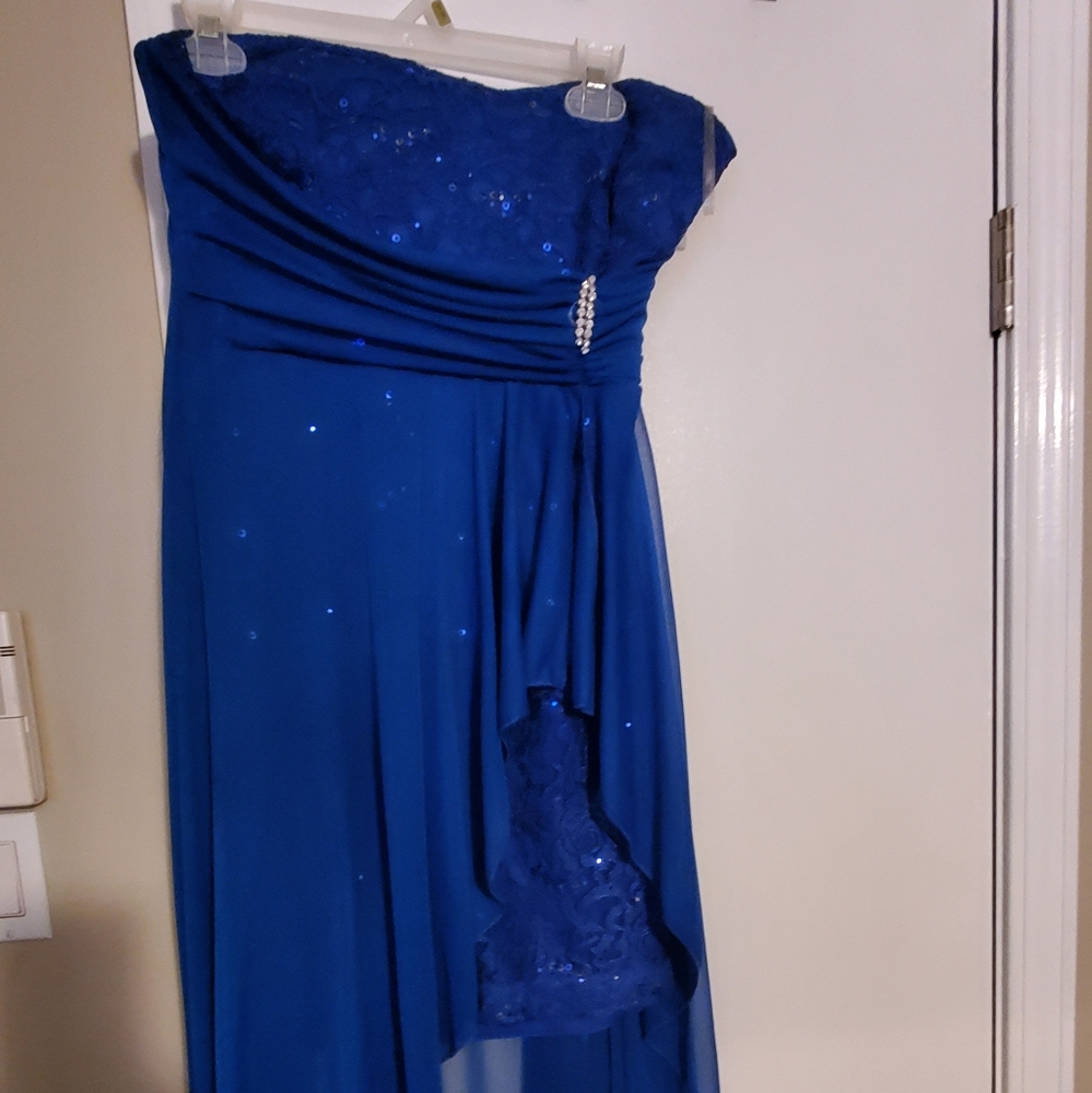 Beautiful blue hi-low junior prom dress. Worn once. Like new. Size 13 Juniors